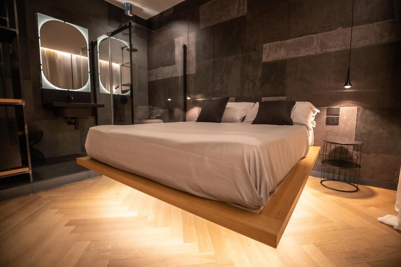 S1 Luxury Suites And Rooms Триест Екстериор снимка