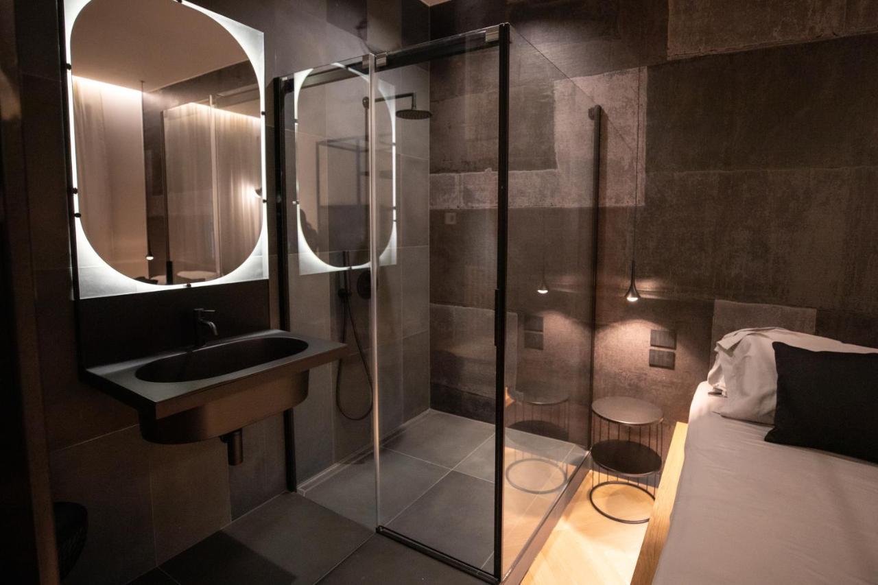 S1 Luxury Suites And Rooms Триест Екстериор снимка